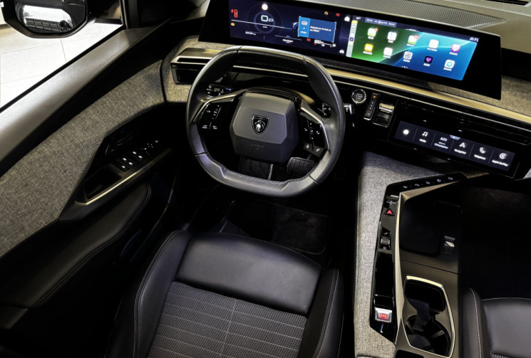 Peugeot 3008  Hybrid 136 e-DCS6 Allure / Apple CarPlay / Sièges Chauffants