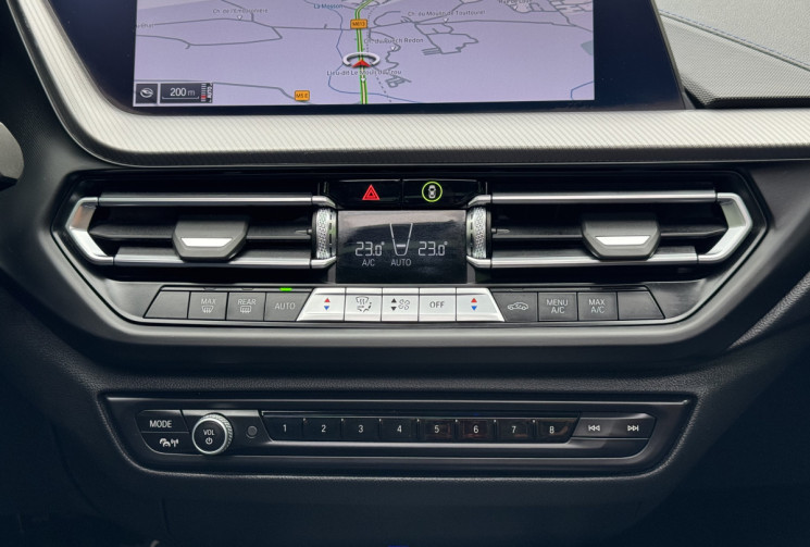 BMW Série 1 118i 136 M Sport DCT7 / Toit ouvrant / Tête haute / Carplay / Camera / TVA