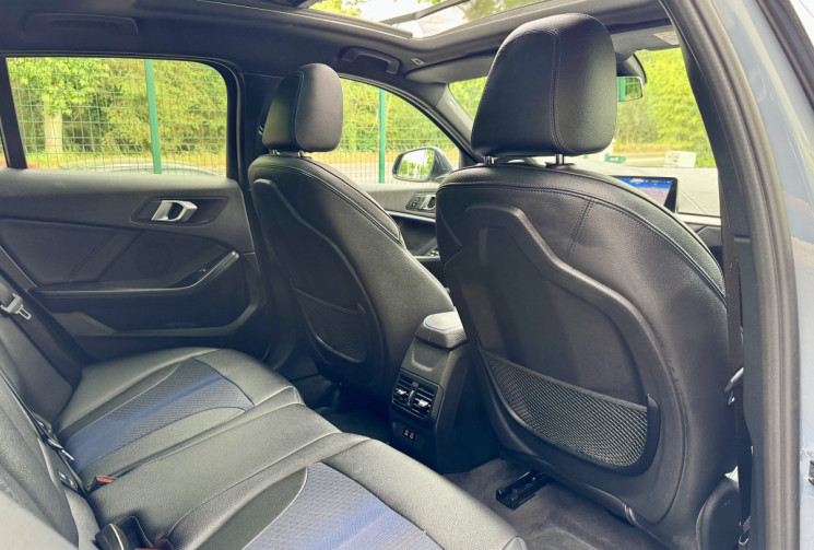 BMW Série 1 118i 136 M Sport DCT7 / Toit ouvrant / Tête haute / Carplay / Camera / TVA