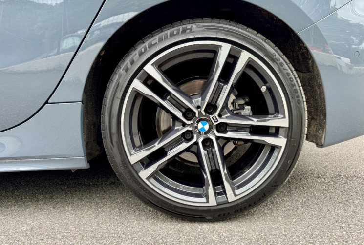 BMW Série 1 118i 136 M Sport DCT7 / Toit ouvrant / Tête haute / Carplay / Camera / TVA