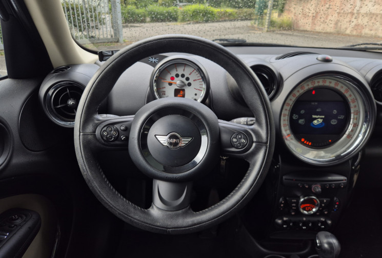 Mini Countryman 2.0 D 112ch Pack Chili Attelage / Toit ouvrant / Sièges chauffants