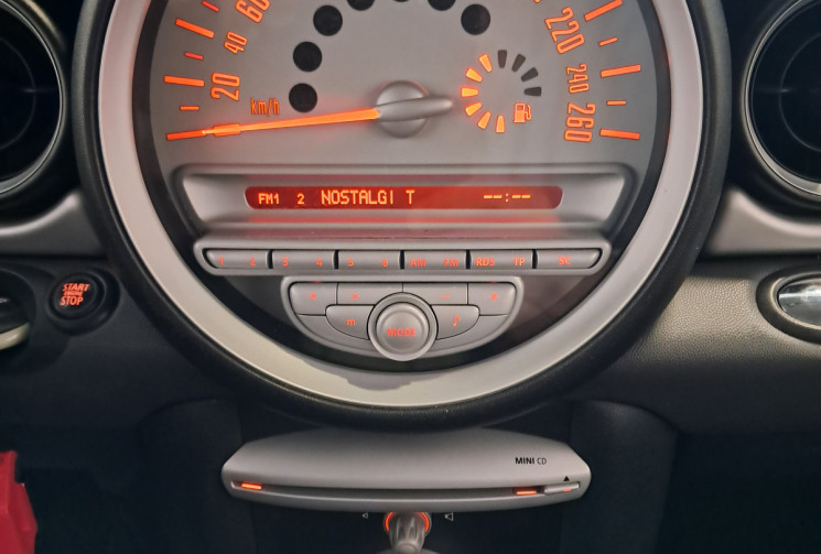 Mini Mini 2 (R56) Cooper 1.6 i 16V 120 -  SUPERBE  - SUIVI ENTETIEN - DISTRIBUTION PAR CHAINE - 