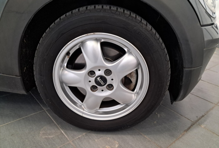 Mini Mini 2 (R56) Cooper 1.6 i 16V 120 -  SUPERBE  - SUIVI ENTETIEN - DISTRIBUTION PAR CHAINE - 