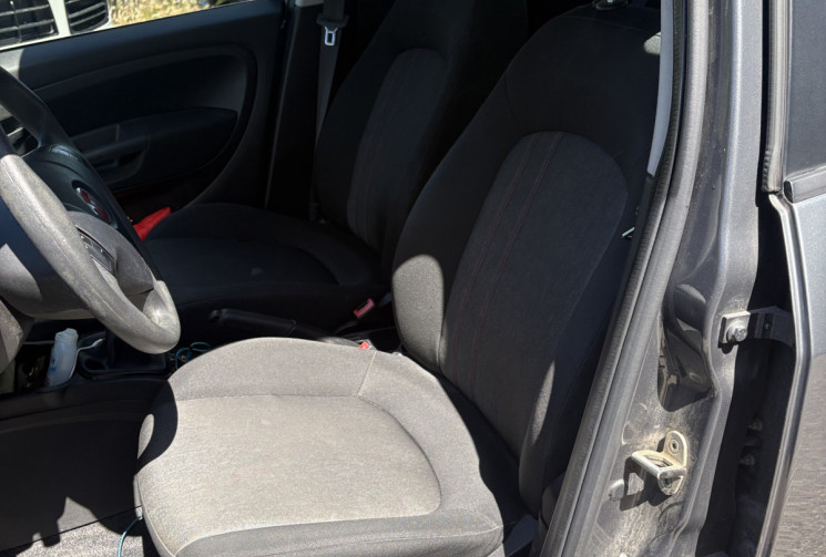 FIAT GRANDE PUNTO EVO 1.3 MJT 75cv Dynamic / Révisée / Tres bon état / 104000km / 2014