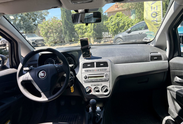 FIAT GRANDE PUNTO EVO 1.3 MJT 75cv Dynamic / Révisée / Tres bon état / 104000km / 2014