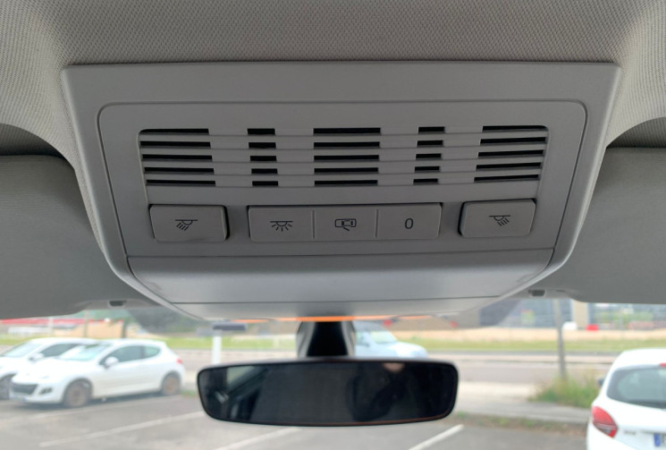 Volkswagen CARAVELLE Transporter Combi 2.0 TDI BlueMotion Confort H1 L1