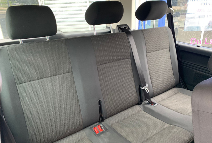 Volkswagen CARAVELLE Transporter Combi 2.0 TDI BlueMotion Confort H1 L1