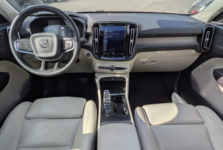 Volvo XC40 D4 2.0 TDI AWD 190 INSCRIPTION LUXE / GARANTIE 12 MOIS 