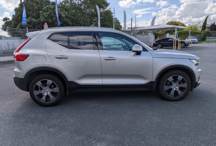 Volvo XC40 D4 2.0 TDI AWD 190 INSCRIPTION LUXE / GARANTIE 12 MOIS 