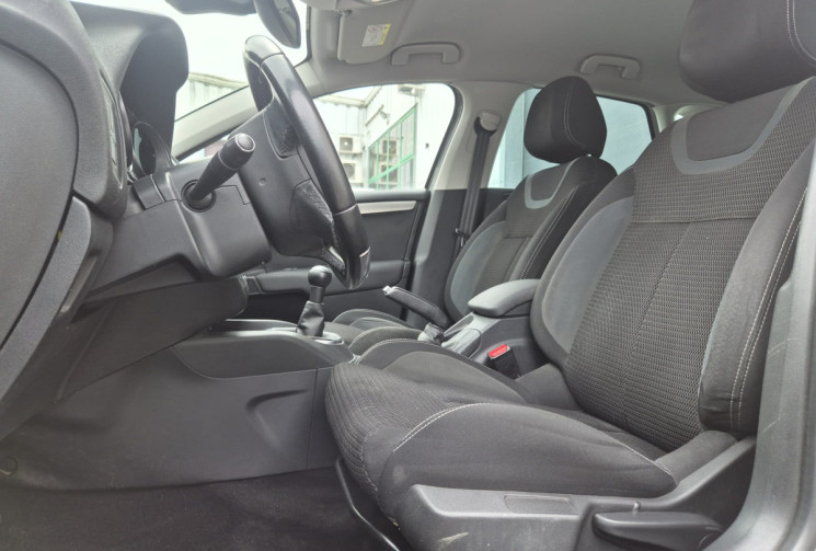 Citroën C4 .II (B7) 1.6 BLUEHDI 100CV * MILLENIUM * 1ER MAIN * 51.000KMS *