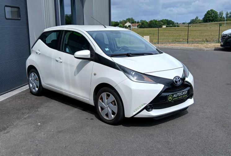 Toyota Aygo 5 Portes 1.0 VVTi 69 cv GARANTIE TOYOTA