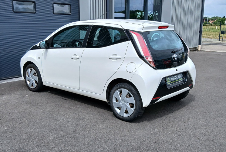 Toyota Aygo 5 Portes 1.0 VVTi 69 cv GARANTIE TOYOTA