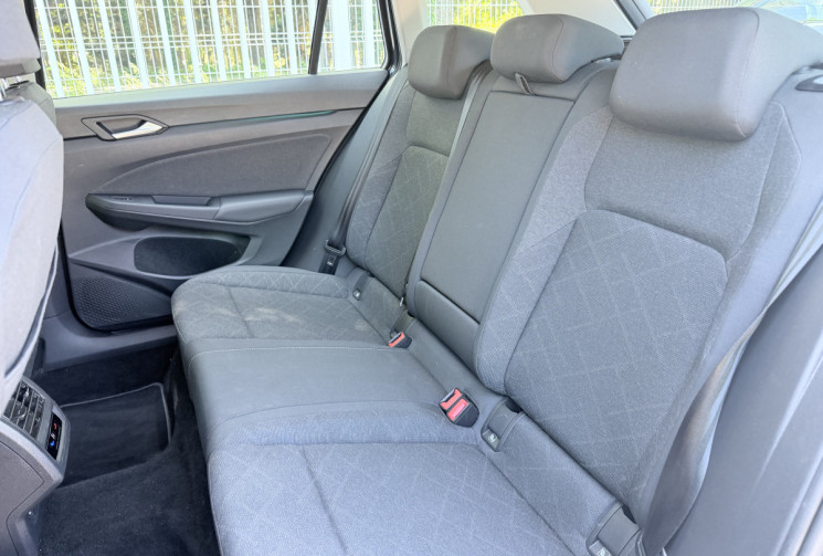 Volkswagen Golf SW 8 2.0 TDI SCR 116 Life Plus DSG7 * Française / En stock / CarPlay / Caméra