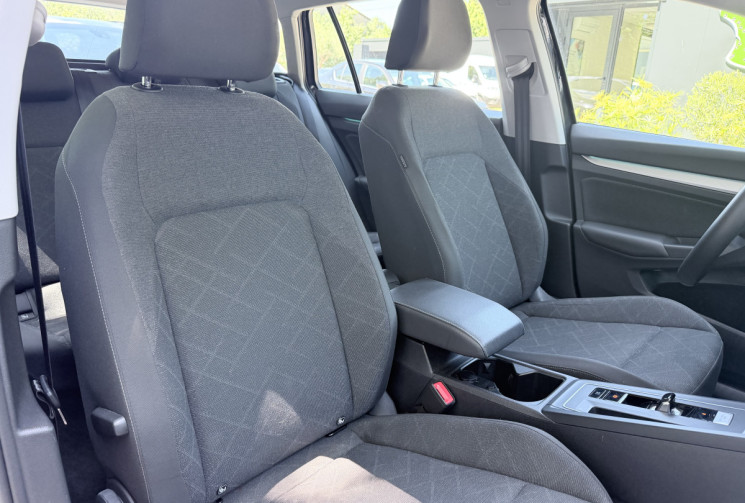 Volkswagen Golf 8 SW 2.0 TDI SCR 116 Life Plus DSG7 * Française / En stock / CarPlay / Caméra