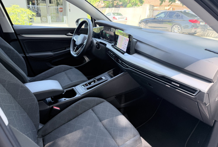 Volkswagen Golf 8 SW 2.0 TDI SCR 116 Life Plus DSG7 * Française / En stock / CarPlay / Caméra