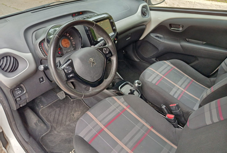 Peugeot 108 1.0 VTi 12V ETG5 69CH BOITE AUTO / FAIBLE KILOMÉTRAGE