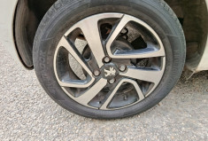 Peugeot 108 1.0 VTi 12V ETG5 69CH BOITE AUTO / FAIBLE KILOMÉTRAGE