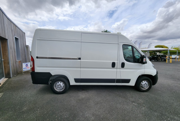 Citroën Jumper III Phase 3 Fourgon 33 L2H2 2.2 BlueHDi 120 DRIVER