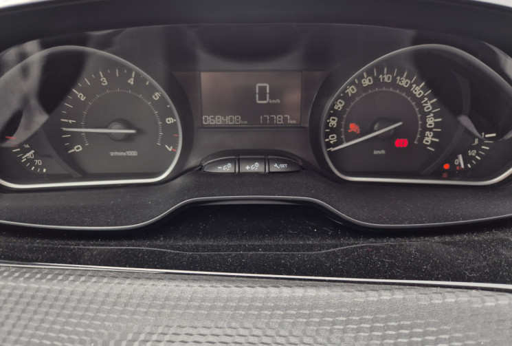 Peugeot 208 1.2 PureTech 82ch Style 5p