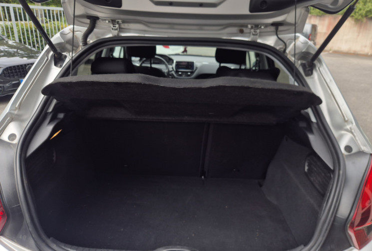 Peugeot 208 1.2 PureTech 82ch Style 5p