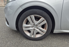 Peugeot 208 1.2 PureTech 82ch Style 5p