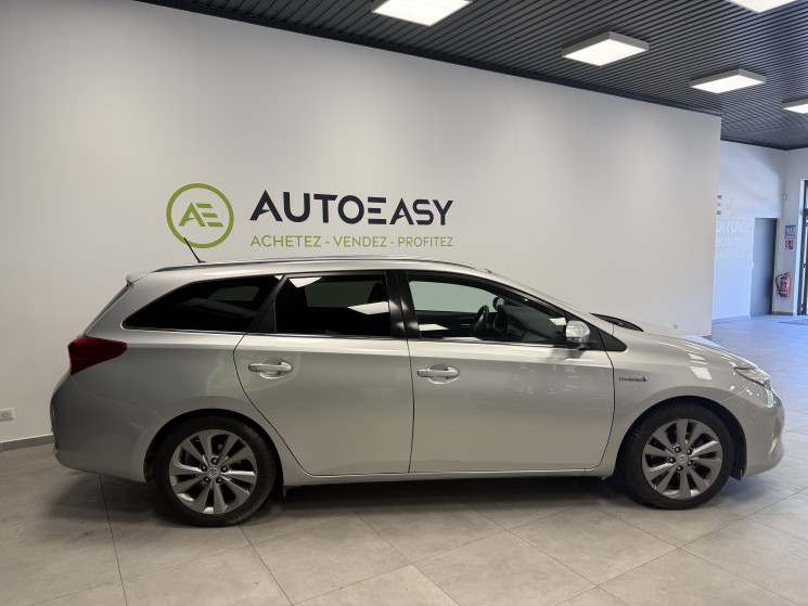 Toyota Auris Touring Sports 136h Style/ 1ER MAIN Française