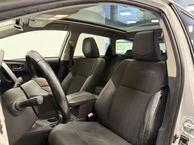 Toyota Auris Touring Sports 136h Style