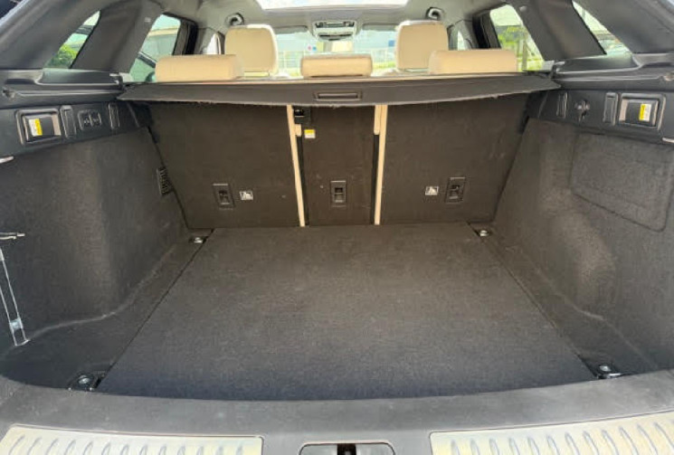 Land-Rover Range Rover Velar P300 R-Dynamic *TOIT PANO OUVRANT *COFFRE ELECT *SIEGES CHAUFFANTS