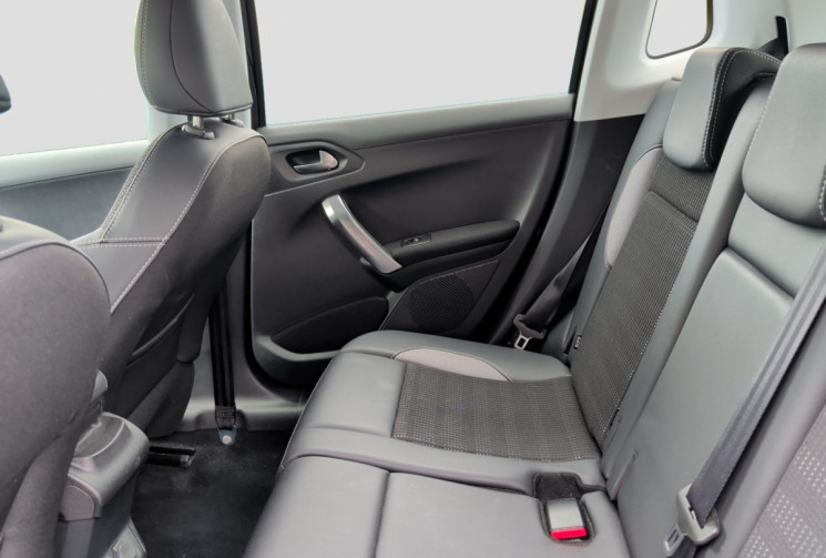 Peugeot 2008 1.2 EAT6 110 cv allure 