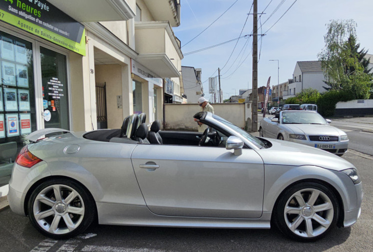 Audi TTS Cabriolet 2.0 TFSI 272 ch quattro Distribution ok