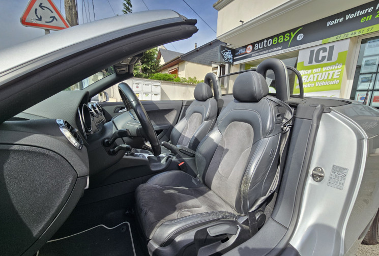 Audi TTS Cabriolet 2.0 TFSI 272 ch quattro Distribution ok