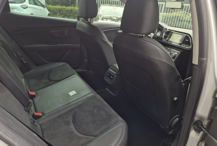 SEAT Leon 1.6 TDI 110ch Style Business Kit distribution récent