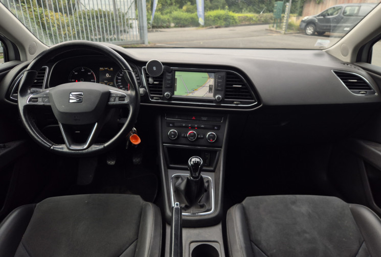 SEAT Leon 1.6 TDI 110ch Style Business Kit distribution récent