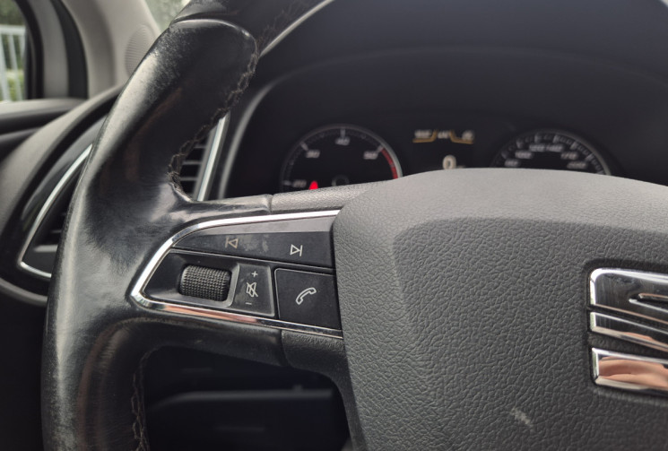 SEAT Leon 1.6 TDI 110ch Style Business Kit distribution récent