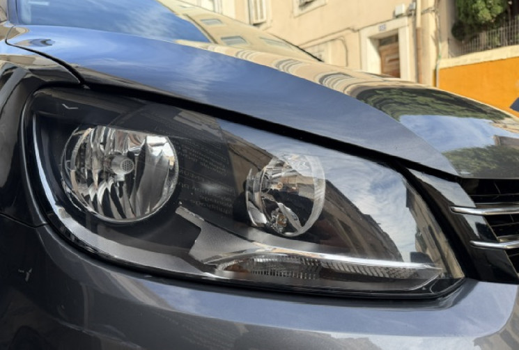 Volkswagen Touran carat  Phase 3 2.0 TDI 16V FAP DSG (6 rapports) 140 cv Origine France 3em main 