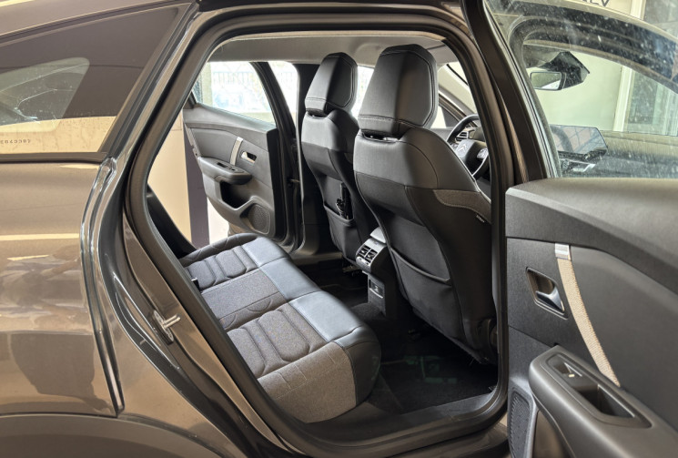 Citroën C4 1.5 BLUEHDI 110 FEEL PACK / SUIVI COMPLET CITROEN