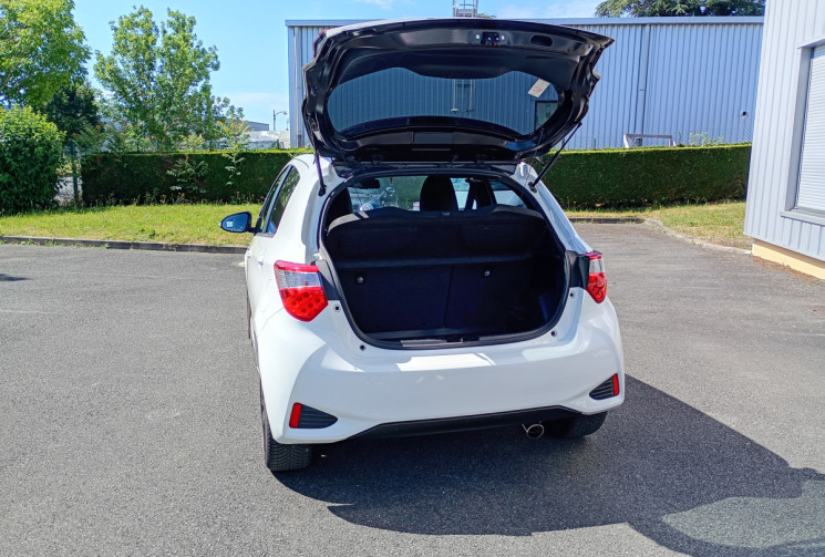 Toyota Yaris 1.5 VVTi 100 Hybrid E-CVT GR Sport