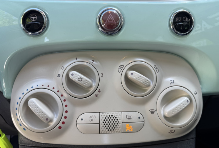 FIAT 500  LOUNGE 1.2 MPi 69 ch / Toit Panoramique / Bluetooth / Entretien et distribution à jour