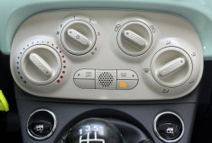 FIAT 500  LOUNGE 1.2 MPi 69 ch / Toit Panoramique / Bluetooth / Entretien et distribution à jour