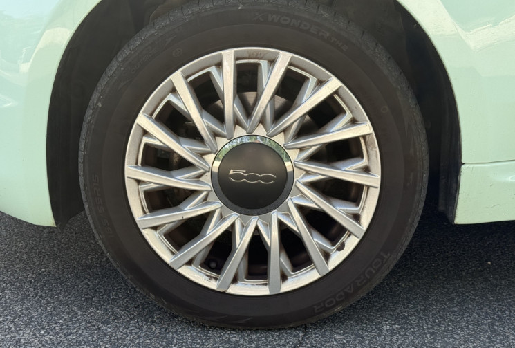 FIAT 500  LOUNGE 1.2 MPi 69 ch / Toit Panoramique / Bluetooth / Entretien et distribution à jour