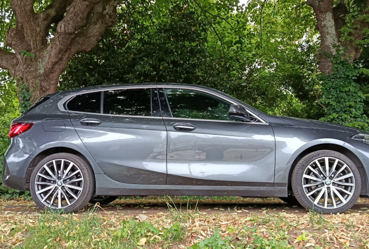 BMW Série 1 (F40) 5 portes 118d 2.0 d 16V 150 cv Boîte auto / Finition Luxury