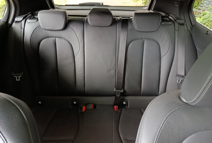 BMW Série 1 (F40) 5 portes 118d 2.0 d 16V 150 cv Boîte auto / Finition Luxury