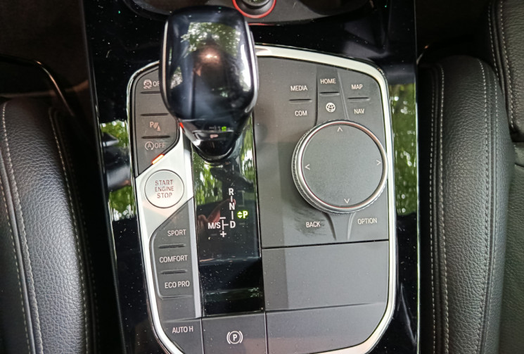 BMW Série 1 (F40) 5 portes 118d 2.0 d 16V 150 cv Boîte auto / Finition Luxury