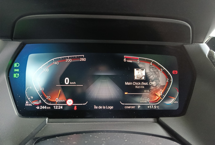 BMW Série 1 (F40) 5 portes 118d 2.0 d 16V 150 cv Boîte auto / Finition Luxury
