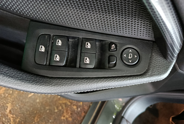 BMW Série 1 (F40) 5 portes 118d 2.0 d 16V 150 cv Boîte auto / Finition Luxury