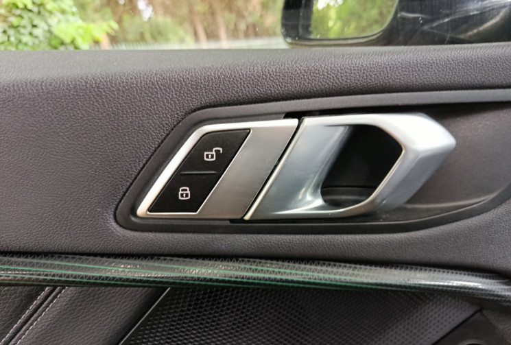 BMW Série 1 (F40) 5 portes 118d 2.0 d 16V 150 cv Boîte auto / Finition Luxury