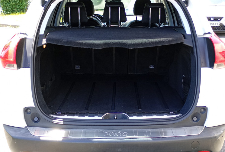 Peugeot 2008  1.2 VTi 82 ch ALLURE * Distribution OK
