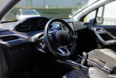 Peugeot 2008  1.2 VTi 82 ch ALLURE * Distribution OK