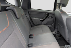 Dacia Duster TCE 125 CV explorer / camera / gps / regulateur / Bluetooth / clim / 2° main