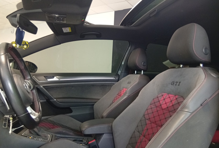 Volkswagen Golf 2.0 TSI GTI 290 CH TCR TOIT OUVRANT ENTRETIEN VAG 